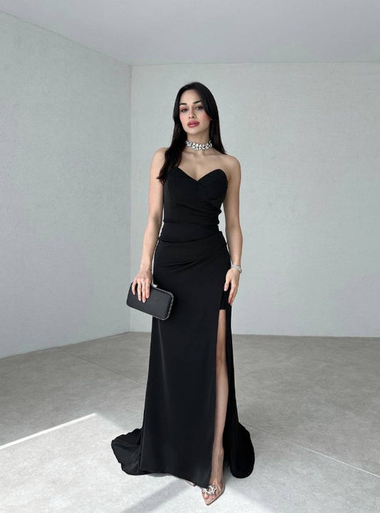 Evening Dress with Side Slit and Sweetheart Neckline