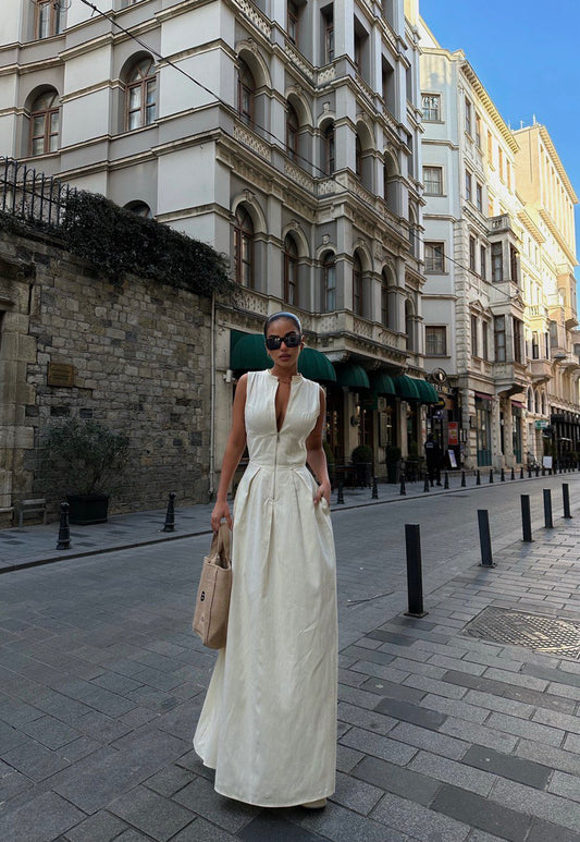 Elegant V-Neck Maxi Dress - Perfect for Summer Evenings