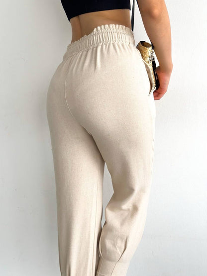 Chic Beige High-Waisted Cropped Trousers