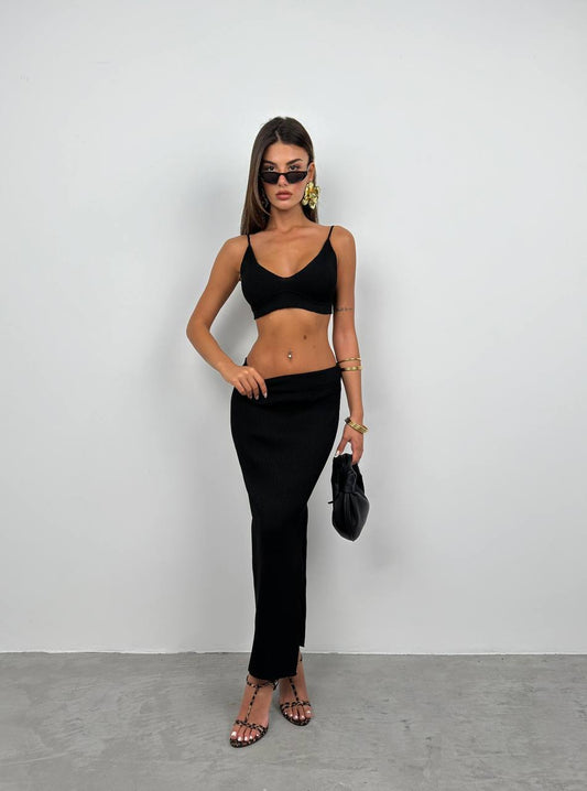 Chic Textured High-Waist Pants and Crop Top Set