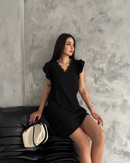 Elegant Lace V-Neck Dress - Perfect for Casual Chic