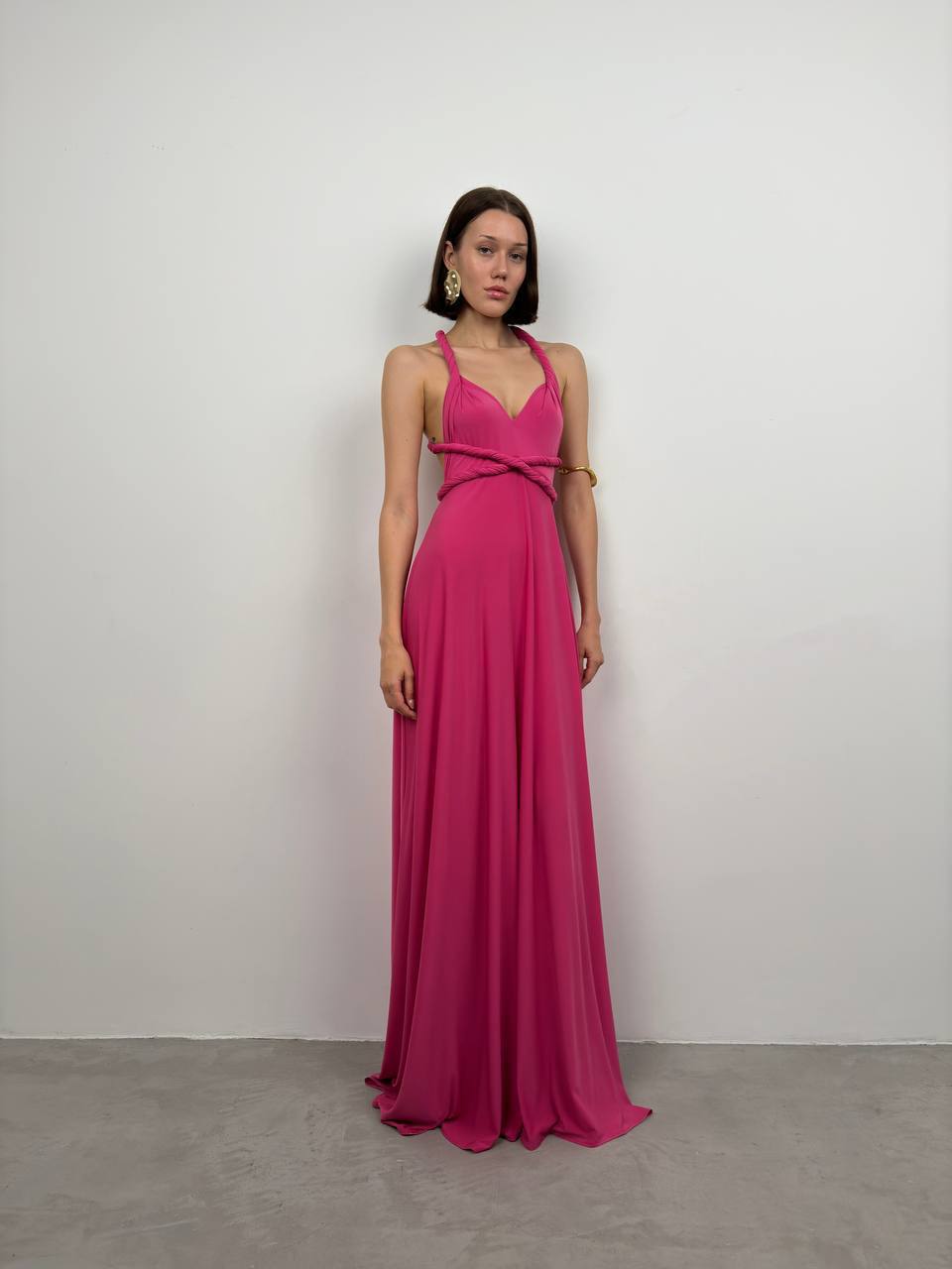 Elegant Pink Sleeveless V-Neck Flowing Maxi Dress