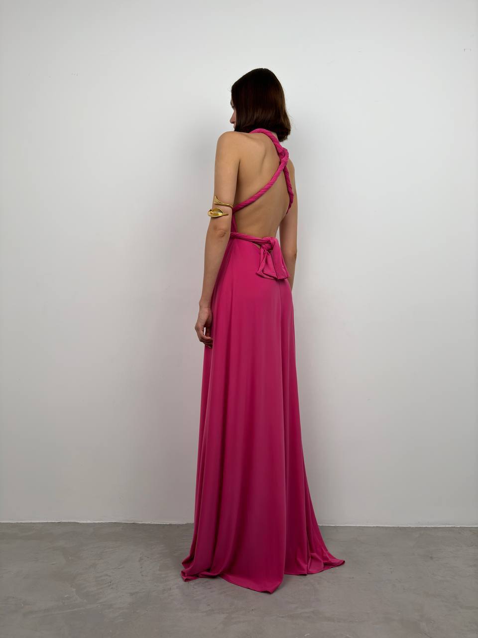 Elegant Pink Sleeveless V-Neck Flowing Maxi Dress