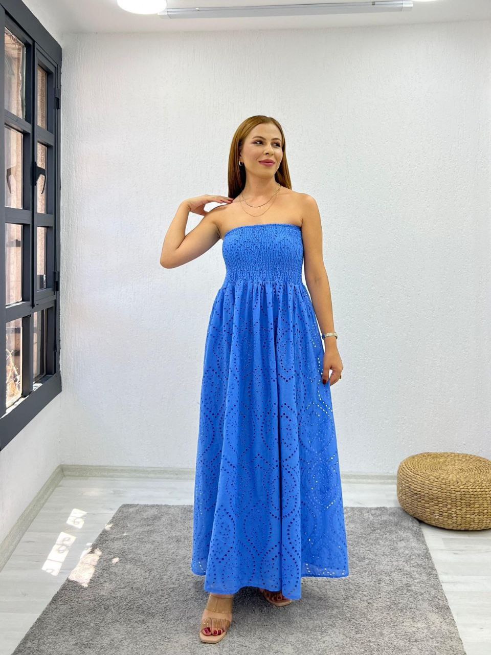 Elegant Strapless Maxi Dress with Textured Bodice