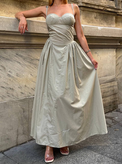 Elegant Sweetheart Neckline Satin Ball Gown