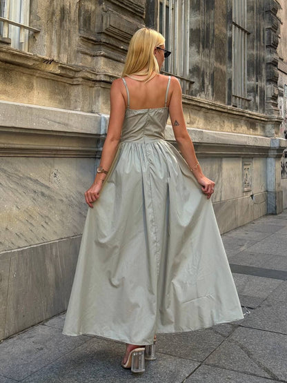 Elegant Sweetheart Neckline Satin Ball Gown