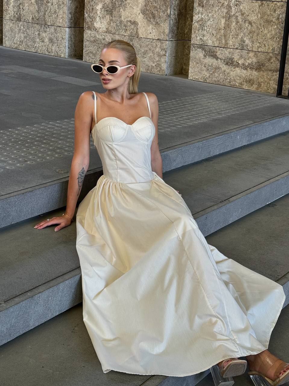 Elegant Sweetheart Neckline Satin Ball Gown