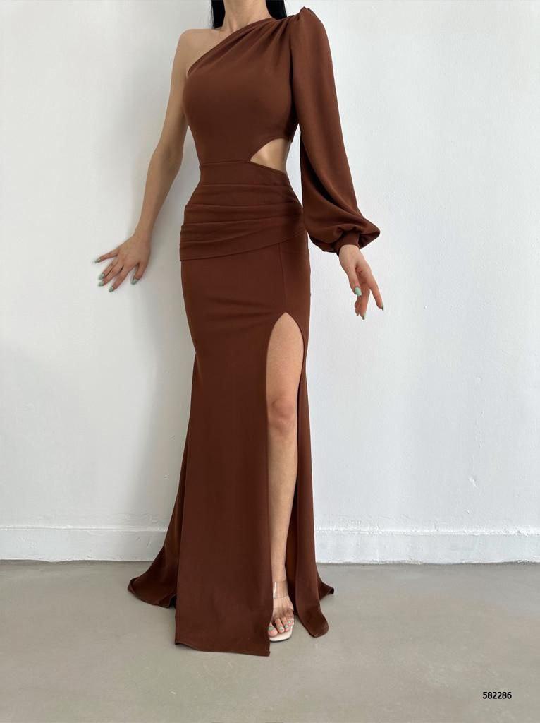 Elegant Asymmetrical Evening Gown with Thigh-High Slit