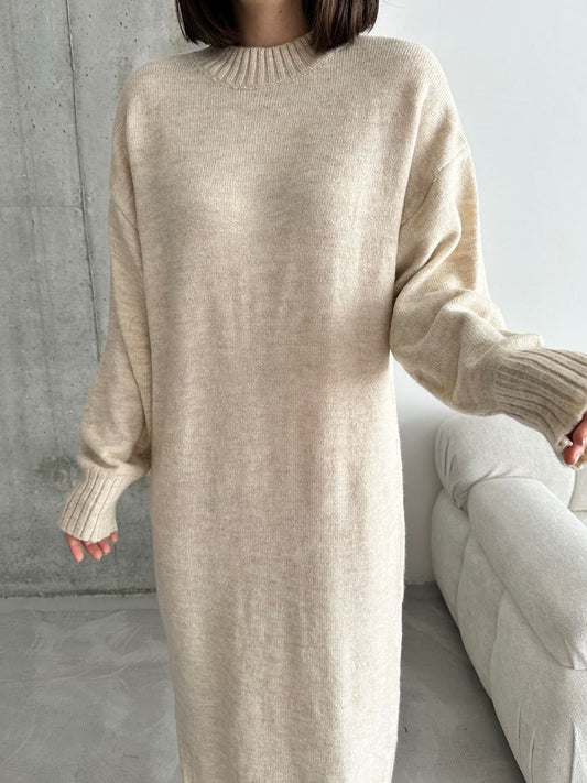 Elegant Long-Sleeved Knit Midi Dress