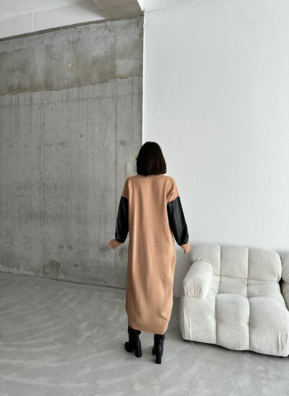 Chic Contrast Long Sleeve Dress