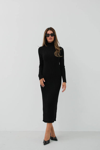 Elegant Long-Sleeved Ribbed Black Midi Dress