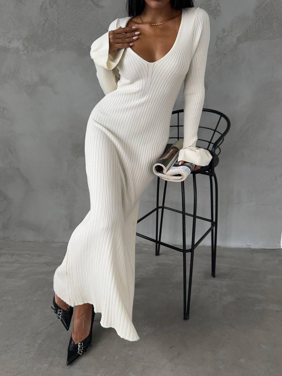 Elegant Ribbed Mermaid Dress with Flared Sleeves