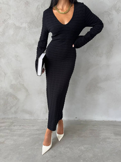 Elegant Ribbed Bodycon Midi Dress with V-Neckline