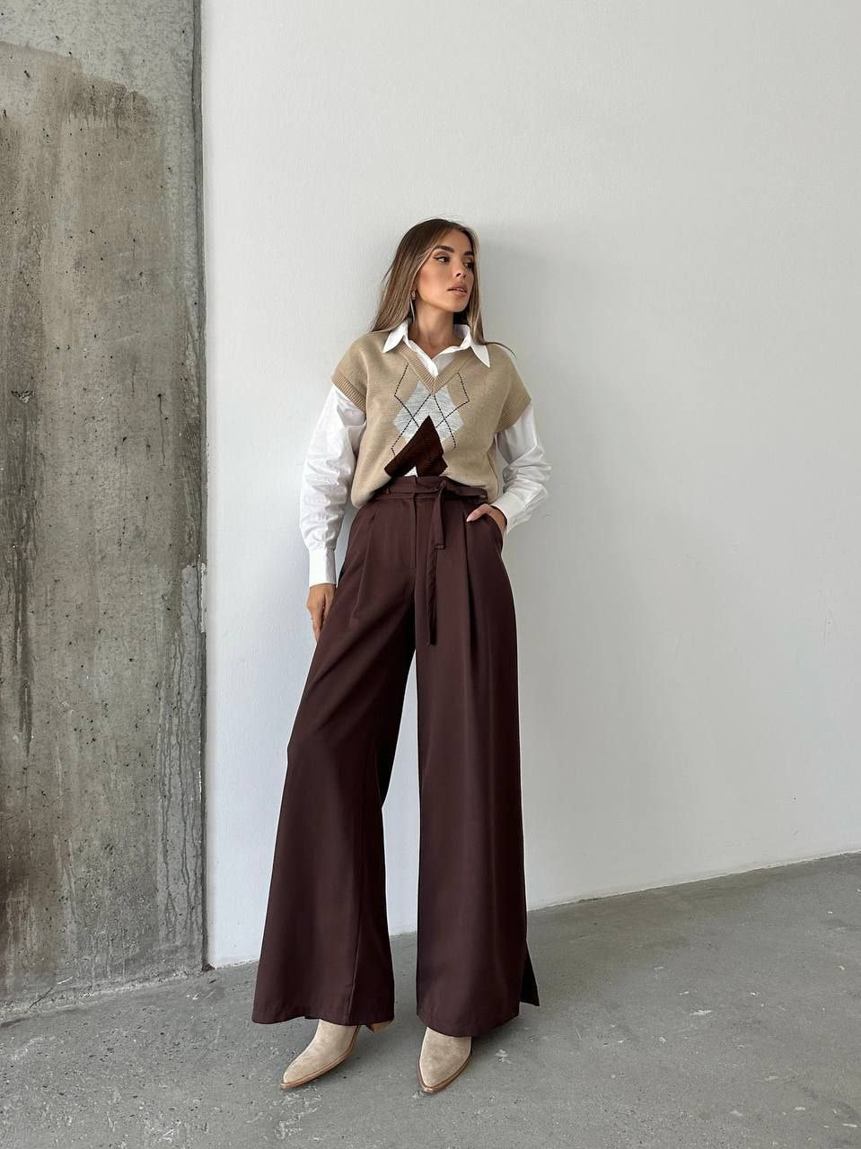 Elegant High-Waisted Wide-Leg Trousers with Tie Belt