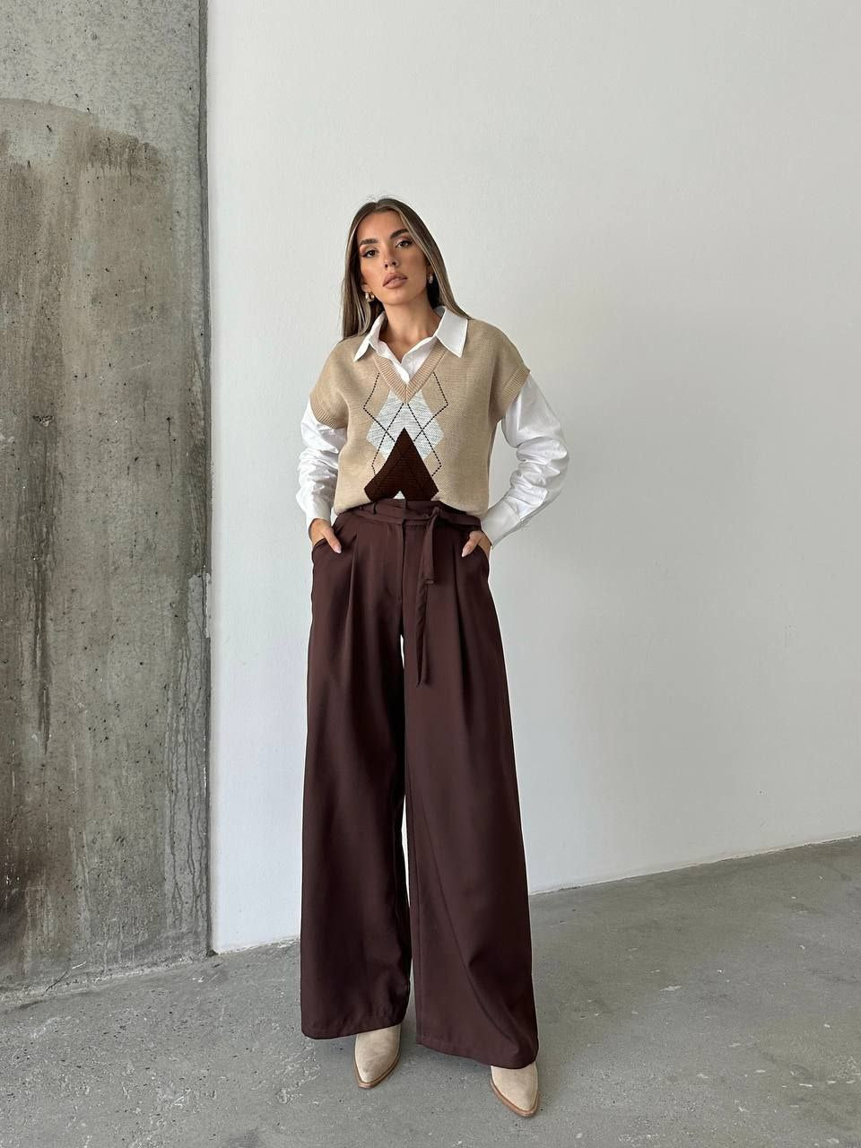 Elegant High-Waisted Wide-Leg Trousers with Tie Belt