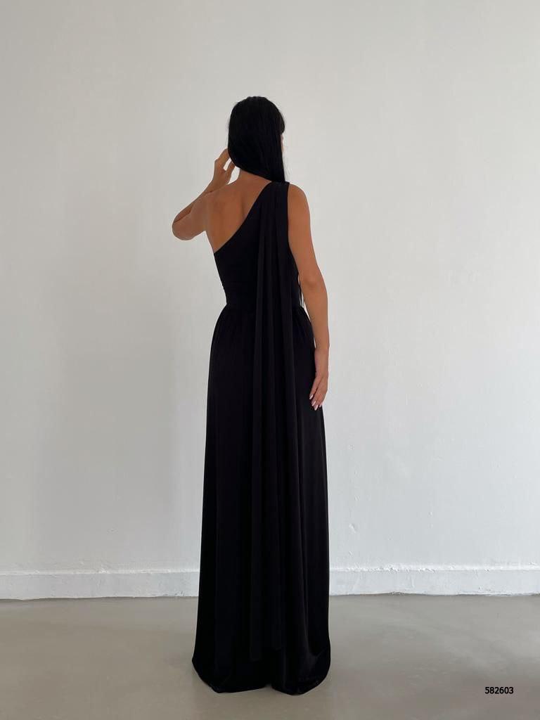 Elegant One-Shoulder Maxi Dress with Thigh-High Slit