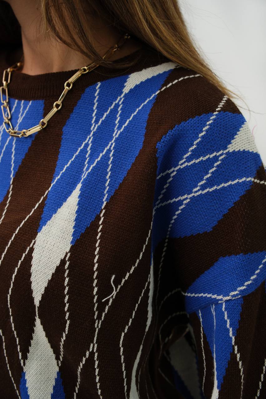 Bold Striped Diagonal Pattern Sweater