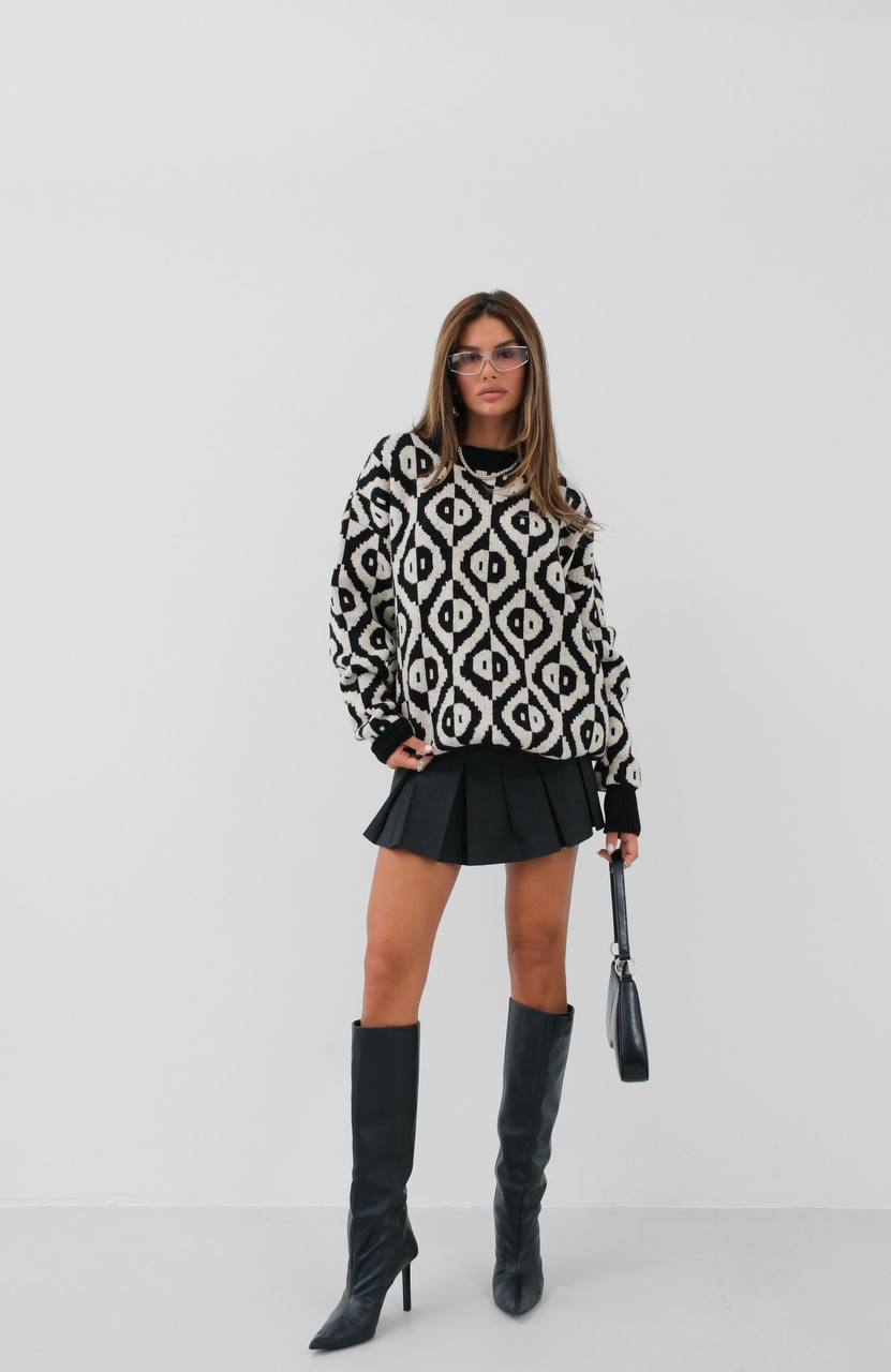 Abstract Patterned Black & White Geometric Sweater