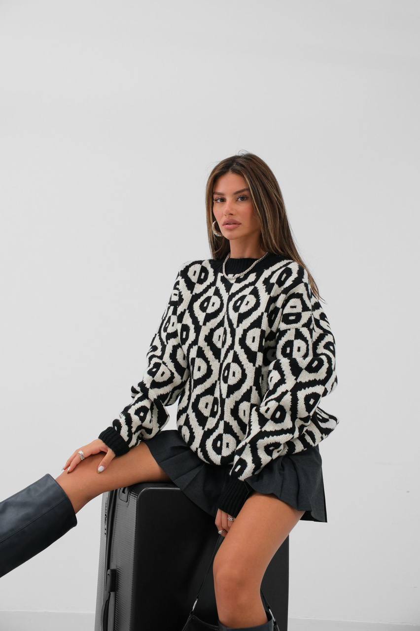 Abstract Patterned Black & White Geometric Sweater