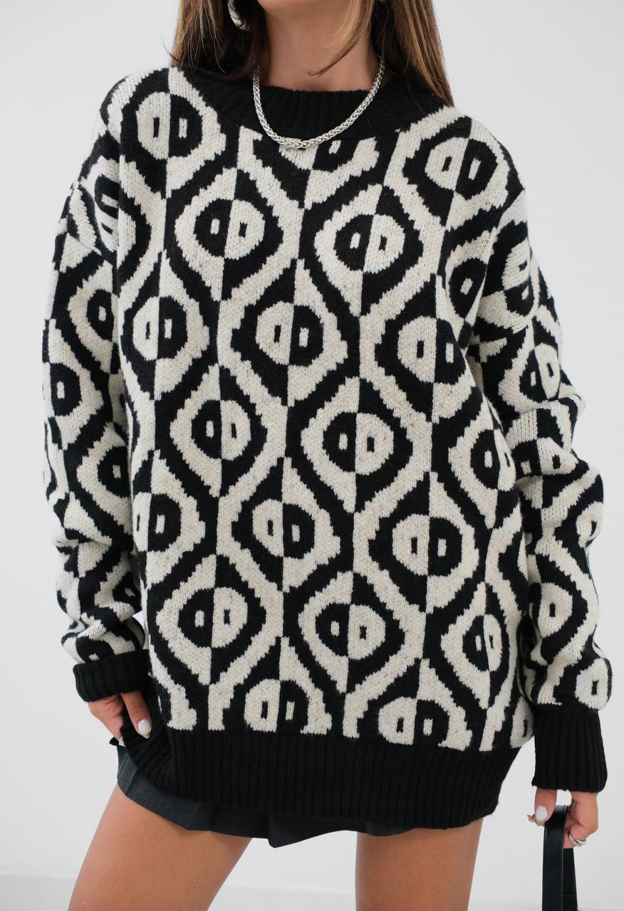 Abstract Patterned Black & White Geometric Sweater