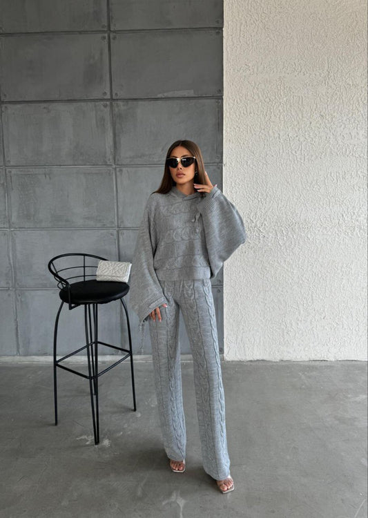 Textured Suit - Chic High-Waisted Trousers & Puffed Shoulder Top