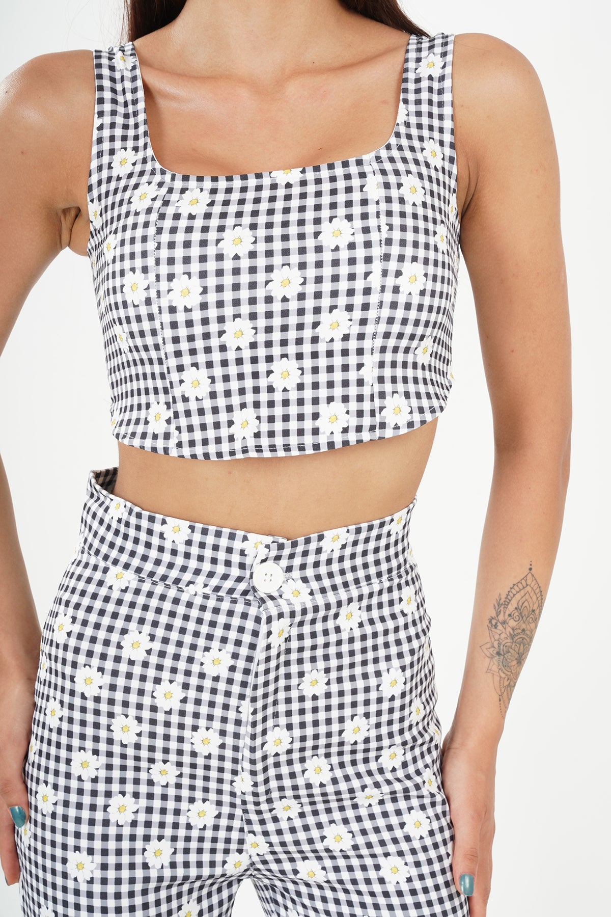 Chic Checkered Crop Top & Flared Pants Suit