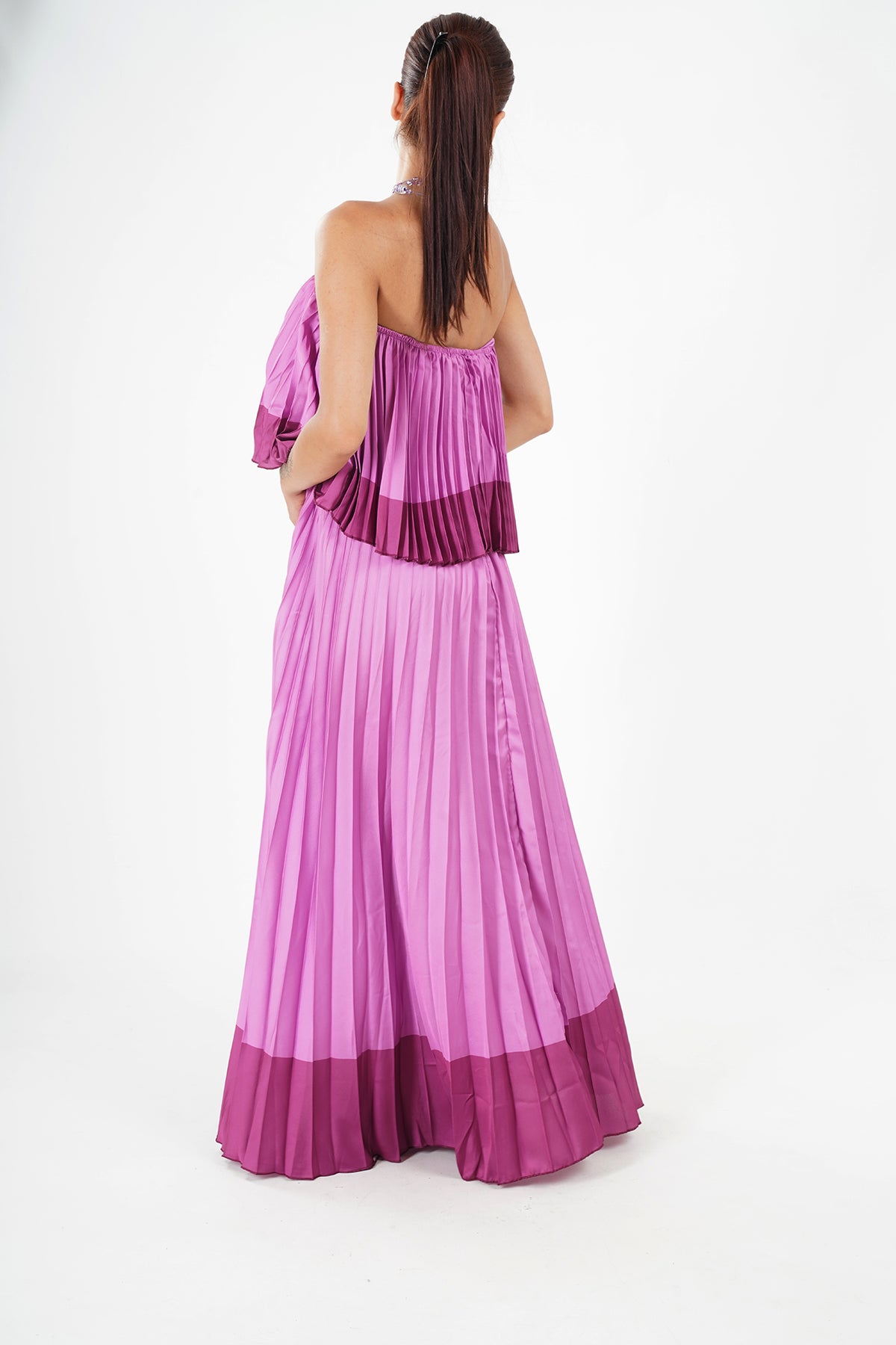 Elegant Pleated Strapless Floor-Length Evening Gown in Pink