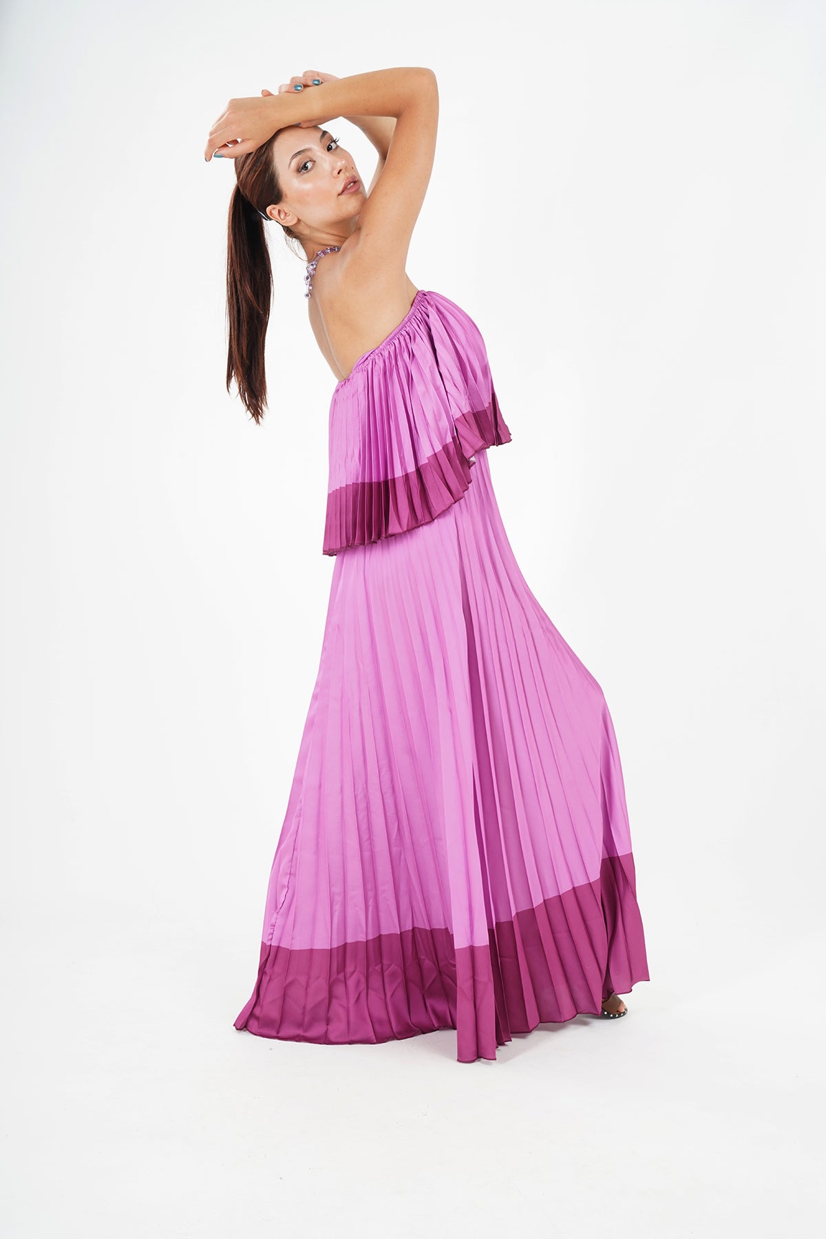 Elegant Pleated Strapless Floor-Length Evening Gown in Pink