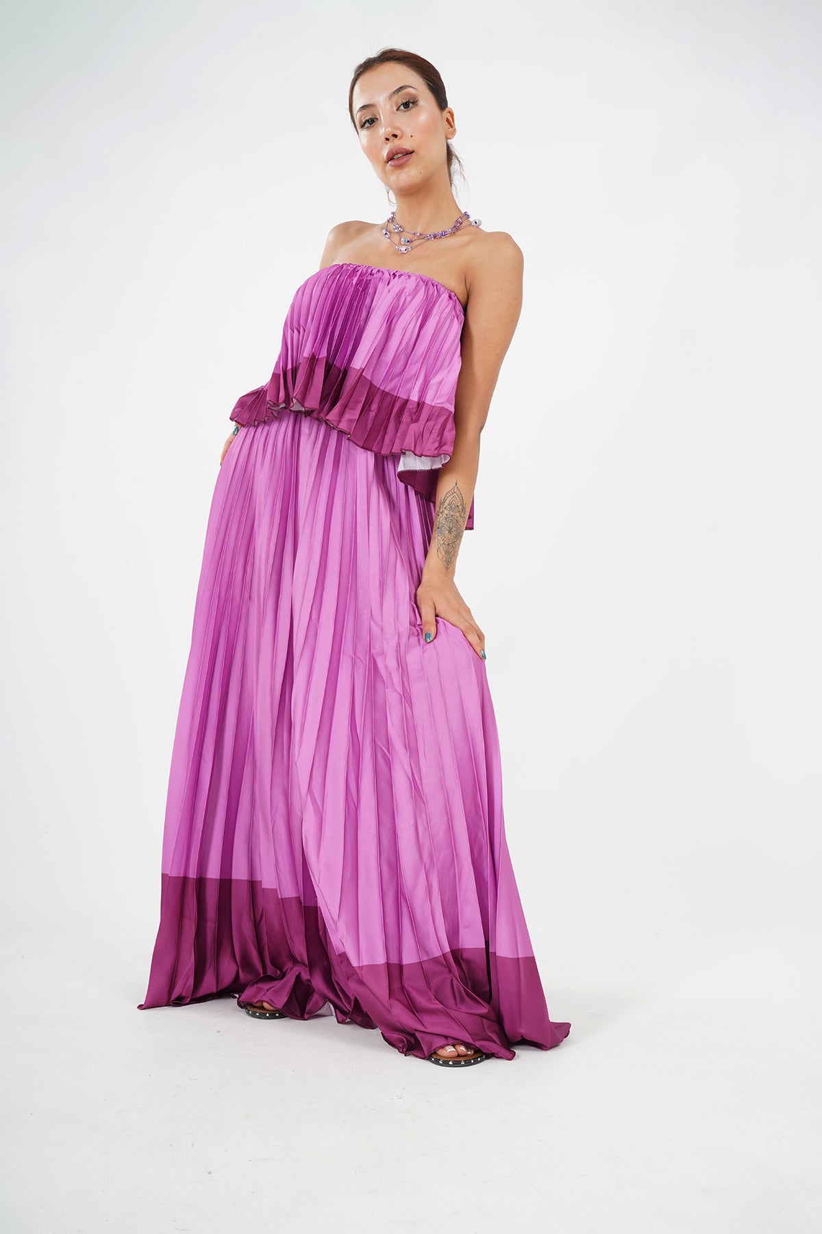 Elegant Pleated Strapless Floor-Length Evening Gown in Pink