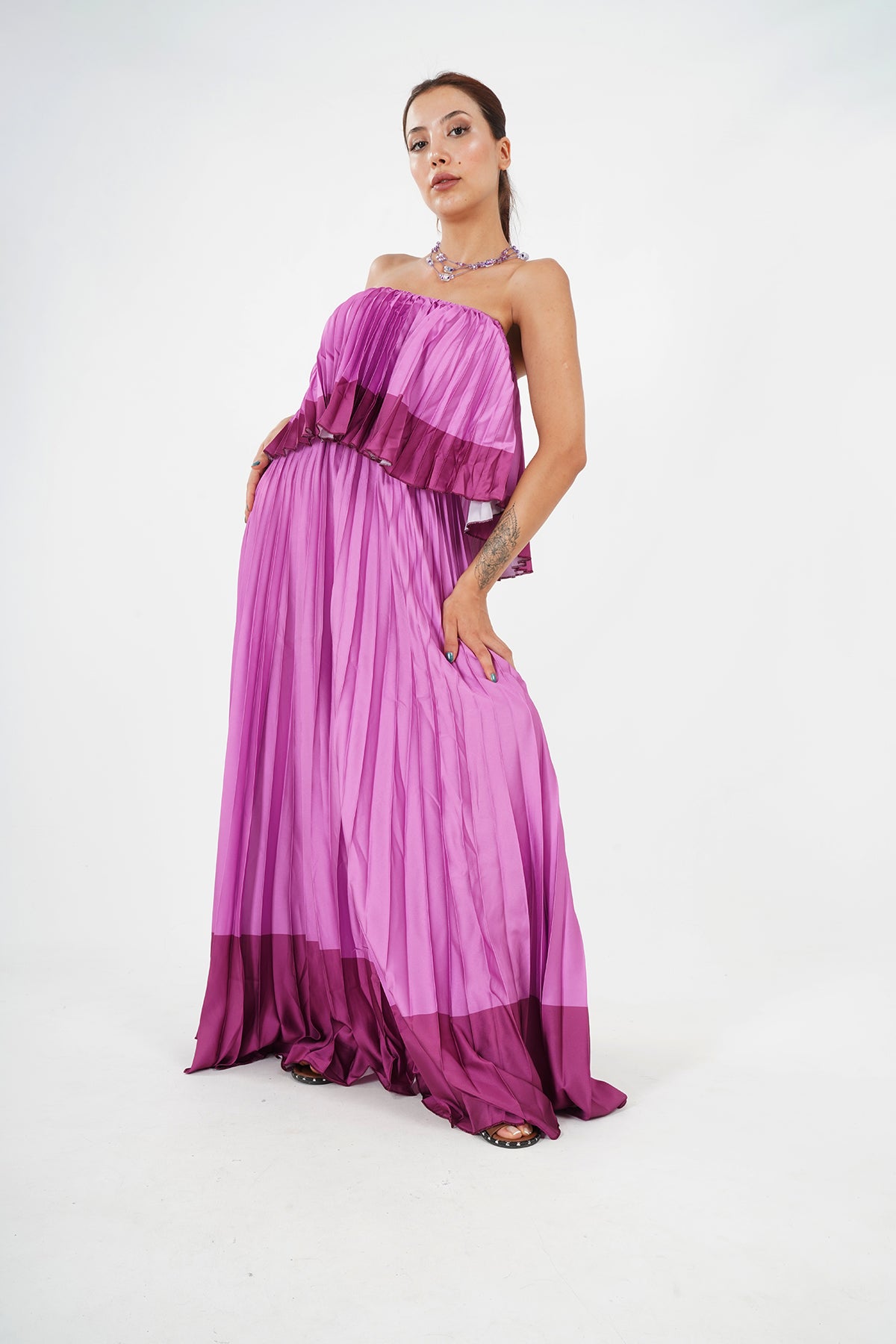 Elegant Pleated Strapless Floor-Length Evening Gown in Pink