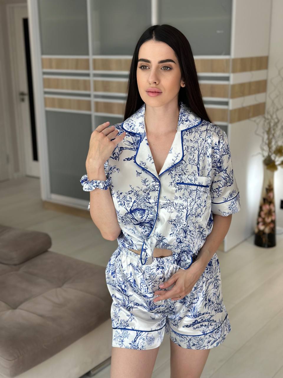Beyaz Mavi Desenli Saten Pijama Takımı - Modaludo