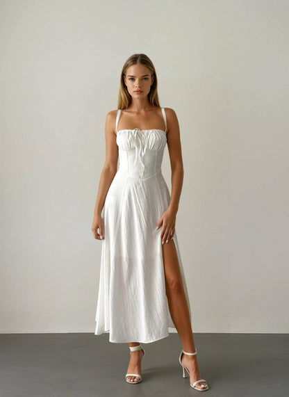 Beyaz Yüksek Yırtmaçlı Korse Detaylı Elbise - Modaludo