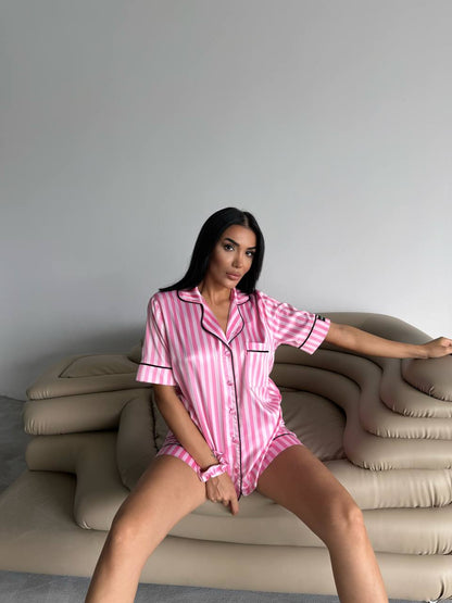 Çizgili Pembe Saten Pijama Takımı - Modaludo