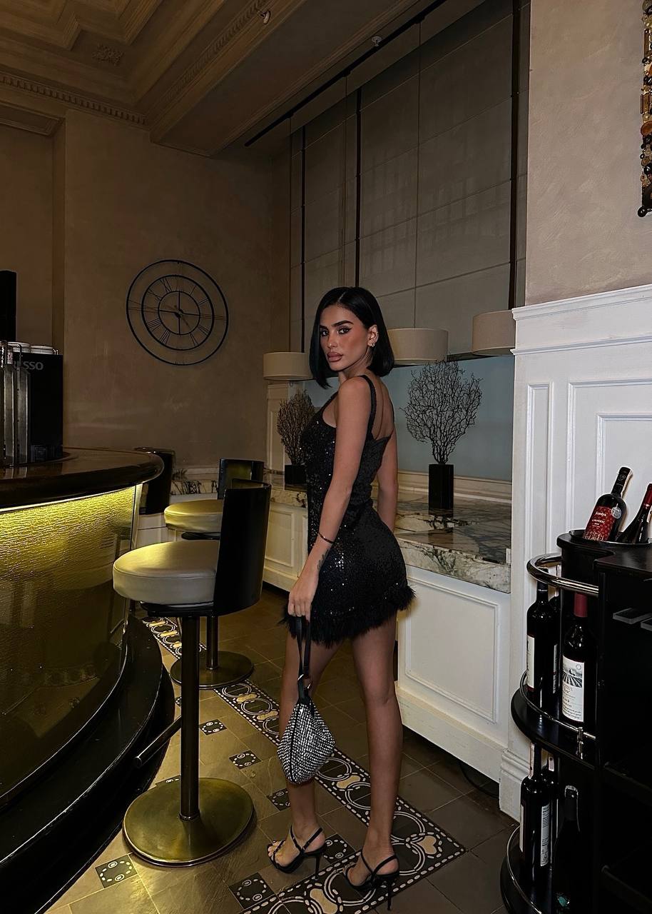 Gecenin Yıldızı - Parlak Siyah Pullu Payetli Mini Elbise - Modaludo