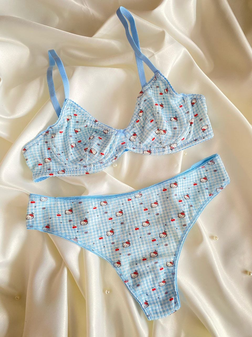 Hello Kitty Çamaşır Takım - Modaludo