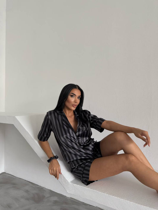 Çizgili Saten Pijama Takımı