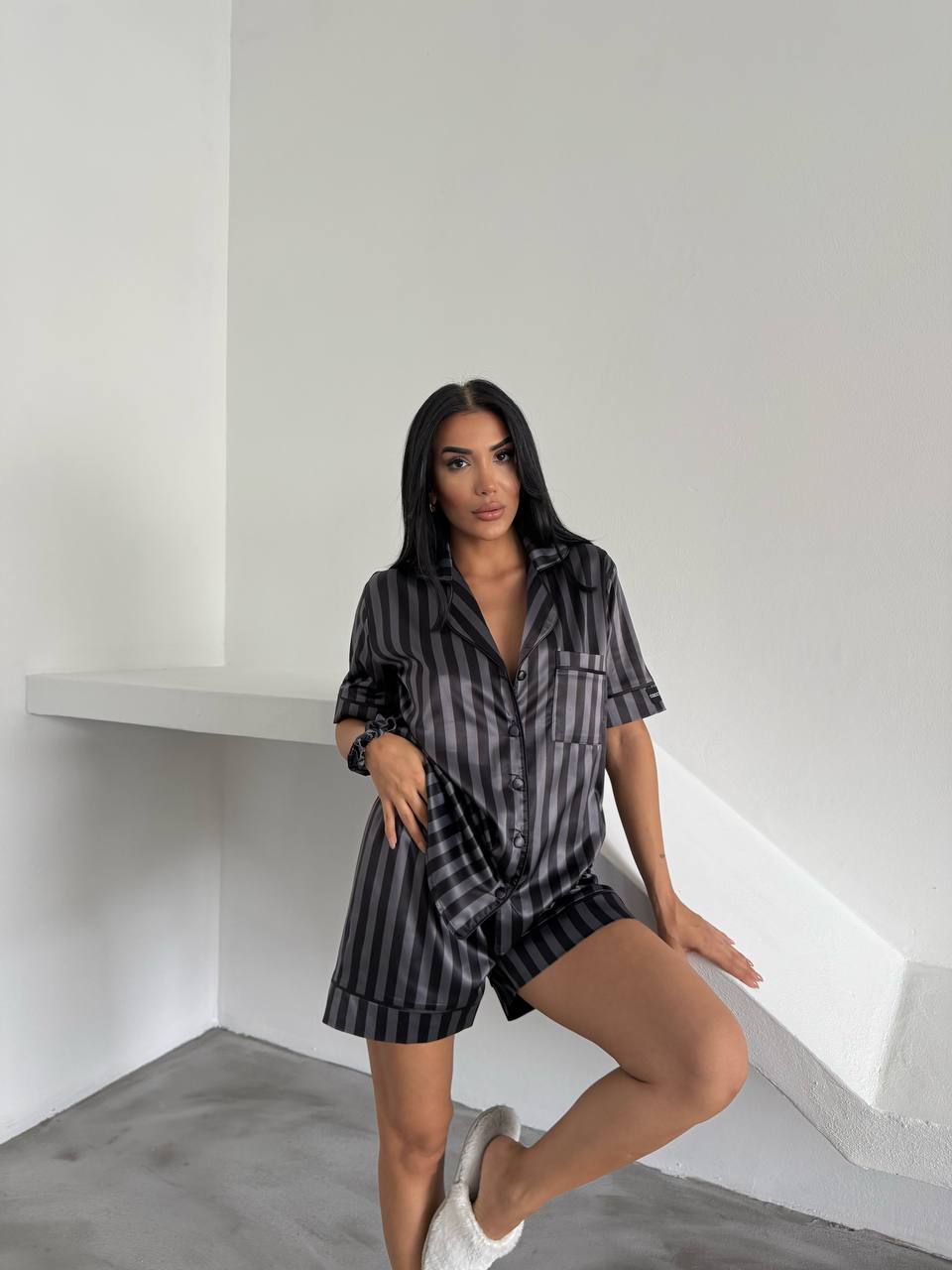 Çizgili Saten Pijama Takımı 3