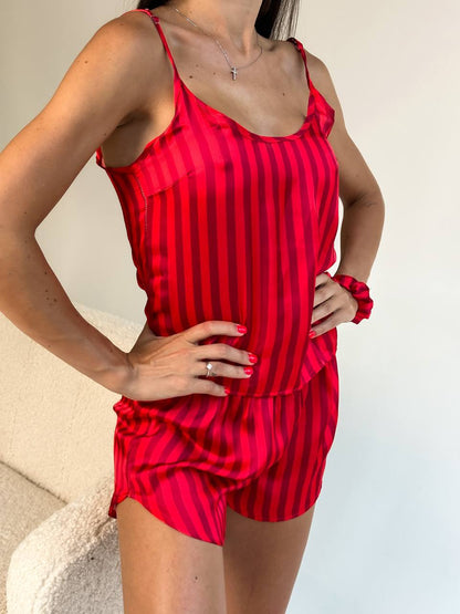 Kırmızı Çizgili Saten Pijama Takımı | COCOLARSİ - Modaludo