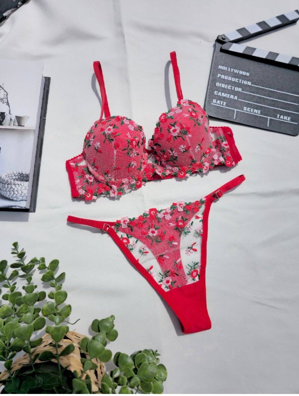 Kırmızı Destekli Takım - Modaludo