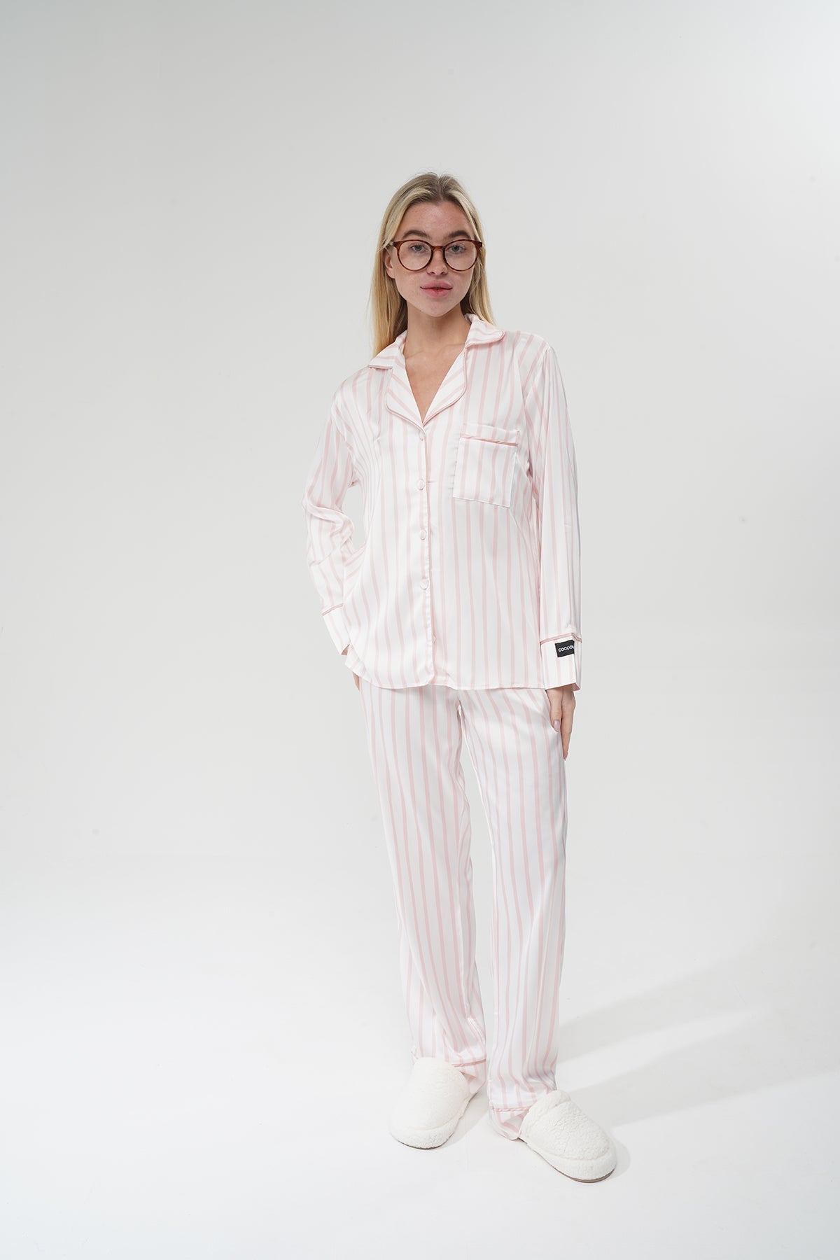 Pembe Çizgili Beyaz Saten Pijama Takımı | COCOLARSİ - Modaludo