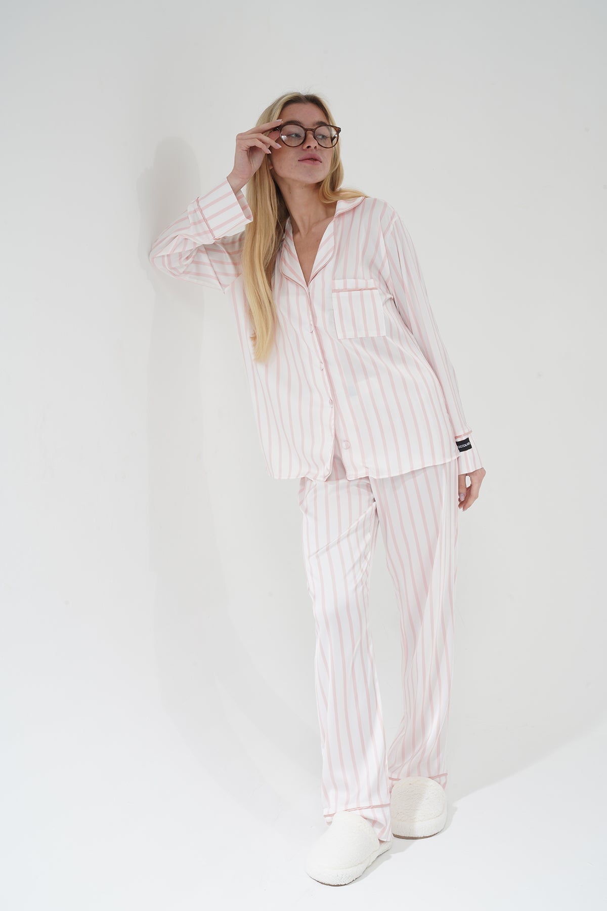 Pembe Çizgili Beyaz Saten Pijama Takımı | COCOLARSİ - Modaludo