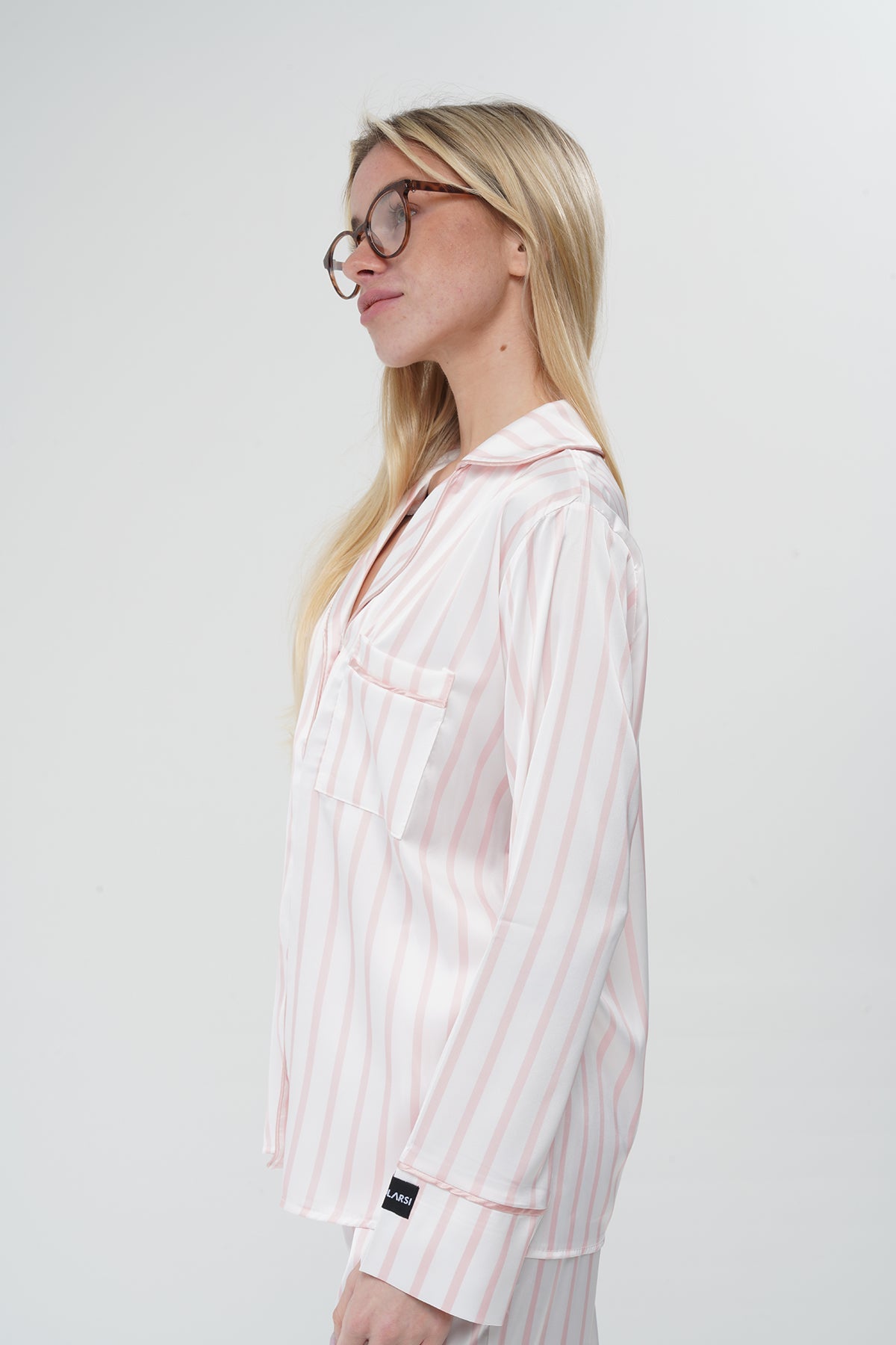 Pembe Çizgili Beyaz Saten Pijama Takımı | COCOLARSİ - Modaludo