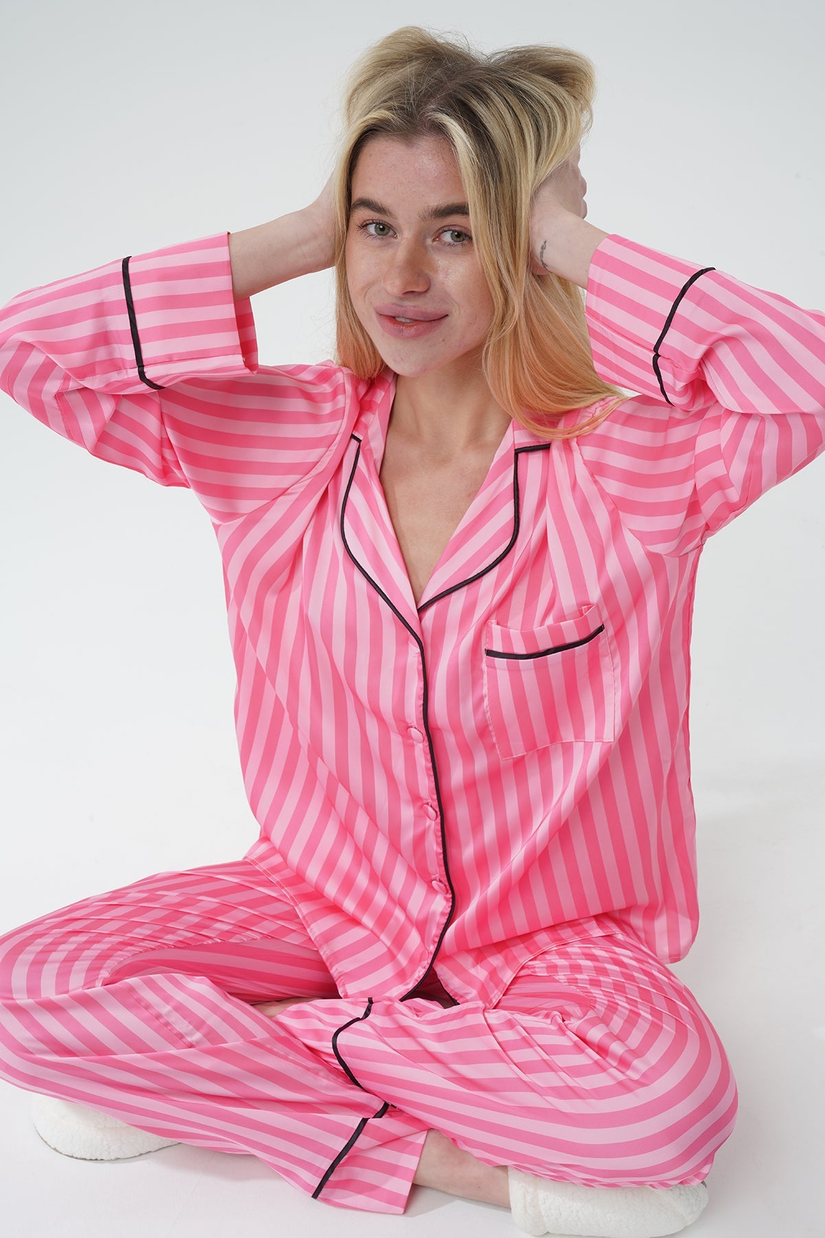 Pembe Çizgili İpek Saten Pijama Takımı| COCOLARSİ - Modaludo