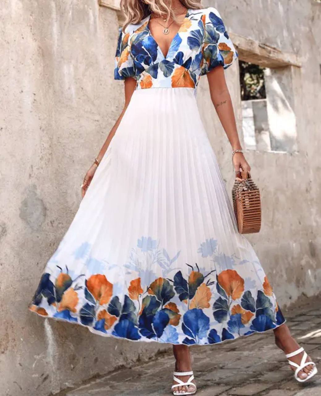 Floral V-Neck Pleated Midi Dress - Perfect for Spring and Summer