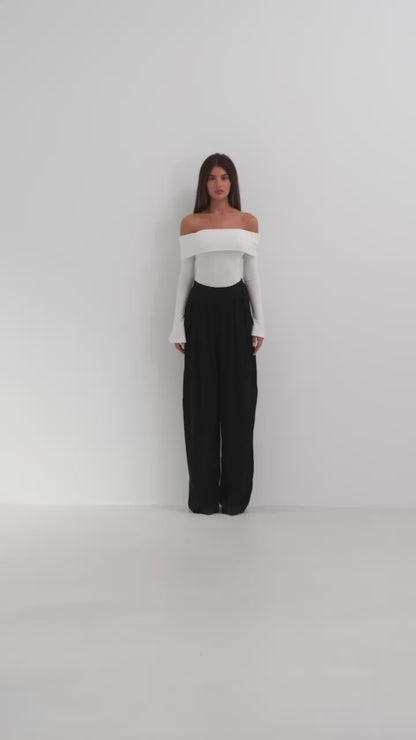 Pleated Wide Trousers