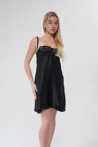 Siyah Dantel Detay Saten Gecelik - Modaludo