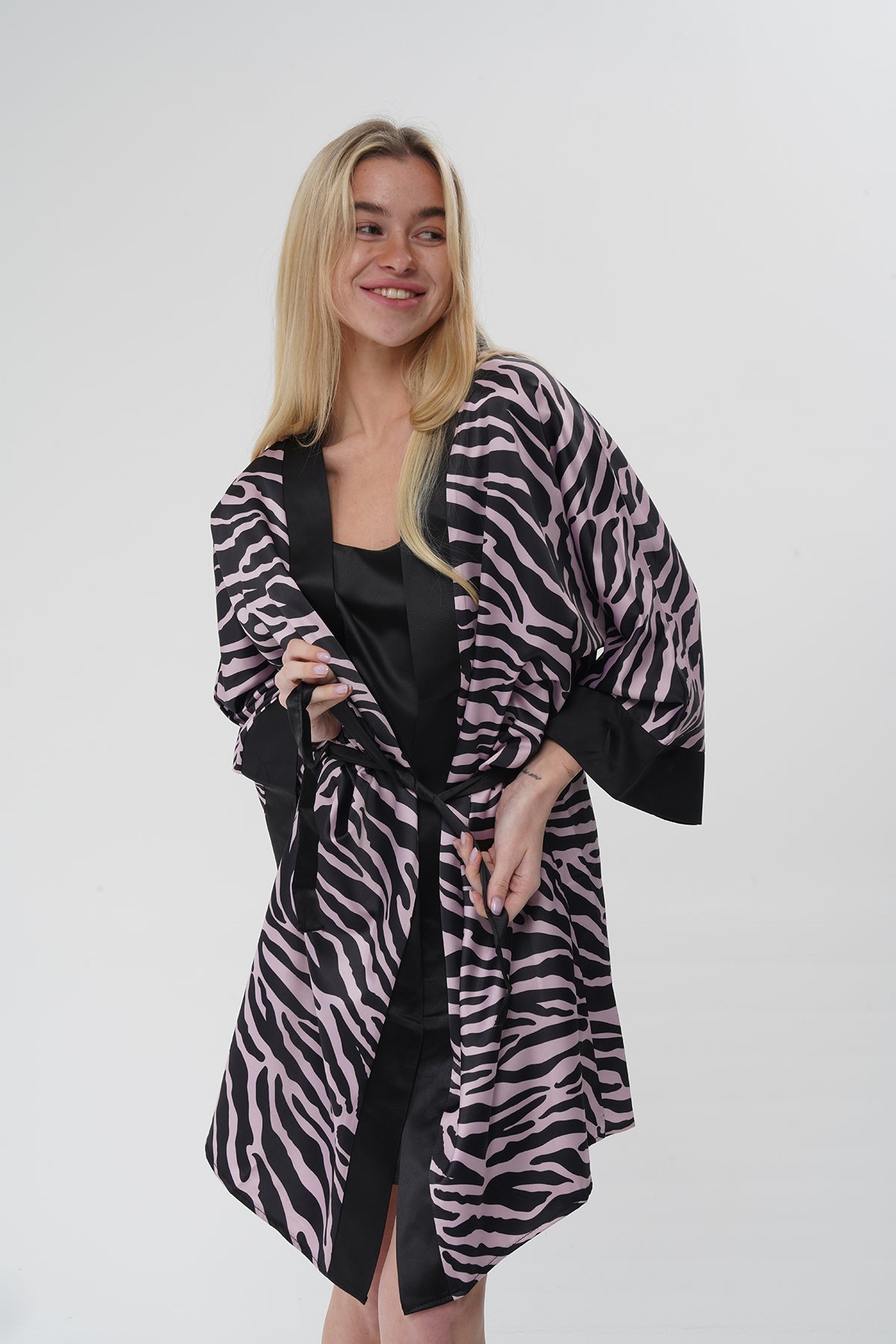 Zebra Desenli Gecelik & Sabahlık | COCOLARSİ - Modaludo