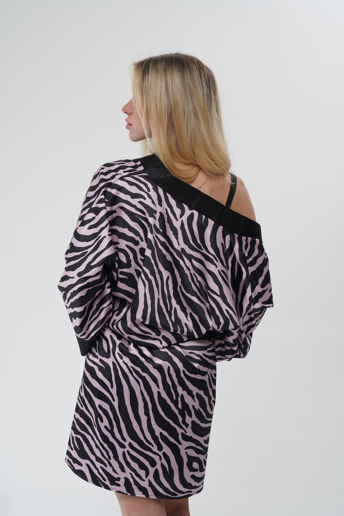 Zebra Desenli Gecelik & Sabahlık | COCOLARSİ - Modaludo